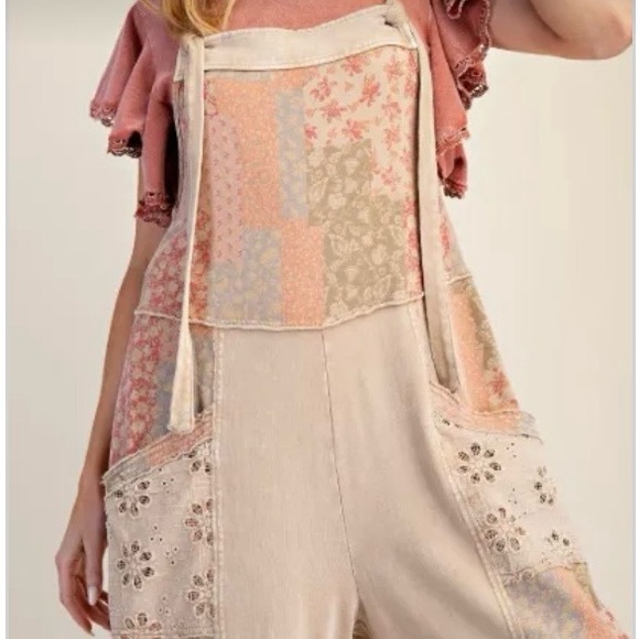 easel Pants - NWT easel Mineral Washed Gray Floral Patchwork Overall Jumpsuit size Large